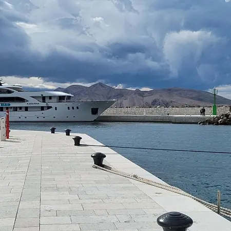 Zvijezda Διαμέρισμα Baška